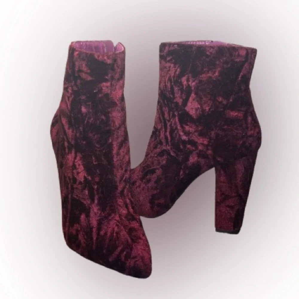 Jessica Simpson Burgundy Crushed Velvet Heeled Boots Size 6 Women’s - Picture 5 of 16